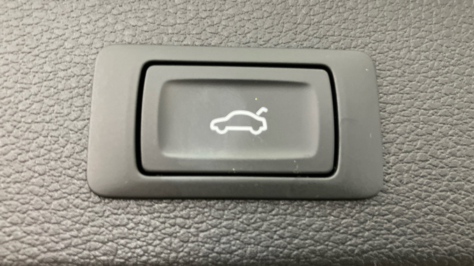 Audi Q2 35 TFSI S Line 5dr Petrol Estate - Image 36
